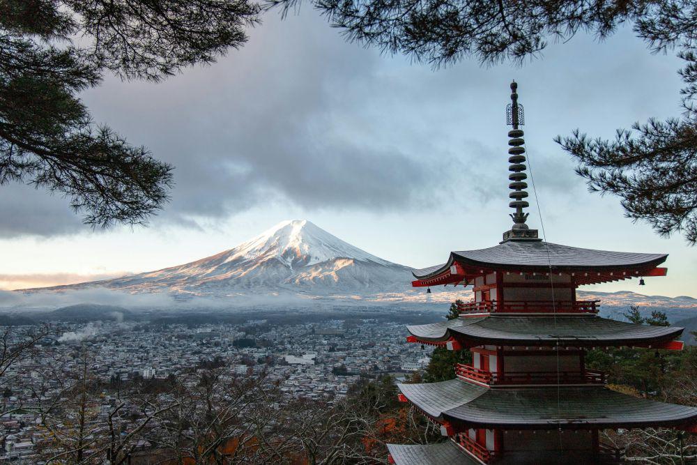 Jepang Naikkan Tarif Pendakian Gunung Fuji hingga Rp413 Ribu
