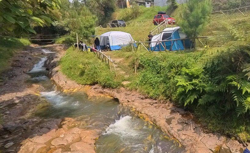 Berkemah di Sari Ater Campervan Park (dok. Sari Ater/ Sari Ater Campervan Park )