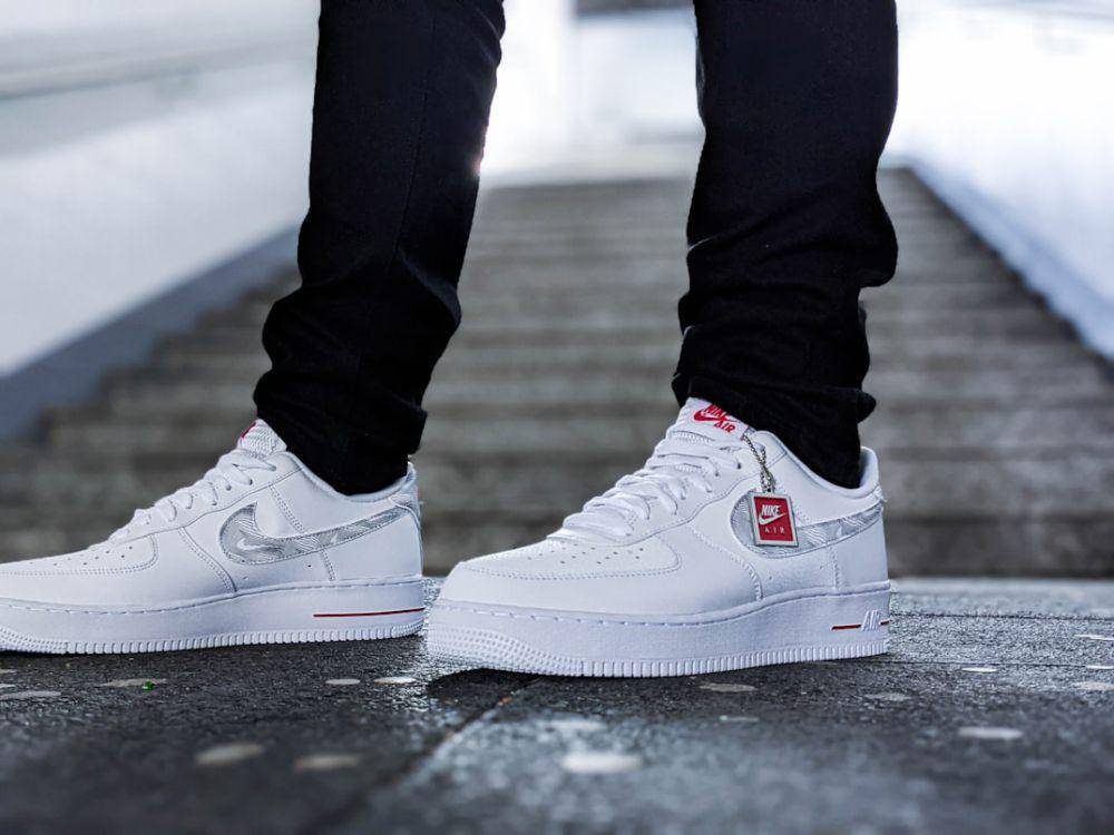 ilustrasi sneakers putih (unsplash.com/Grailify)