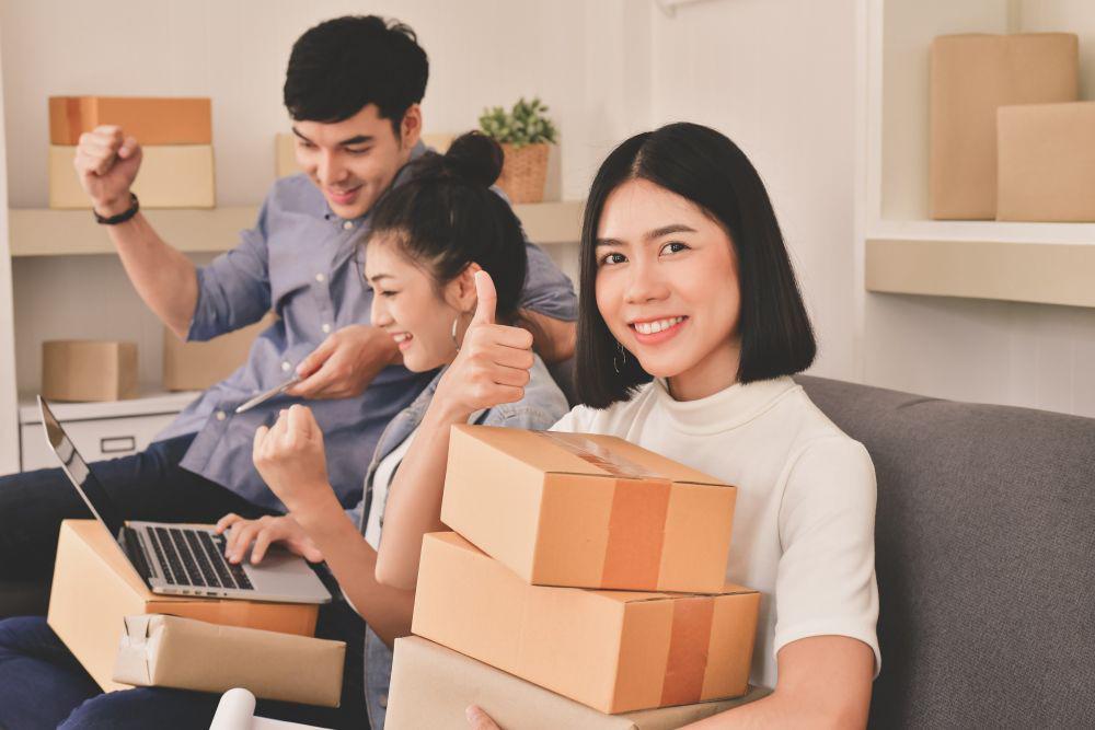 Tren Belanja Musim Liburan 2024 & Insight Bisnis Hadapi 2025