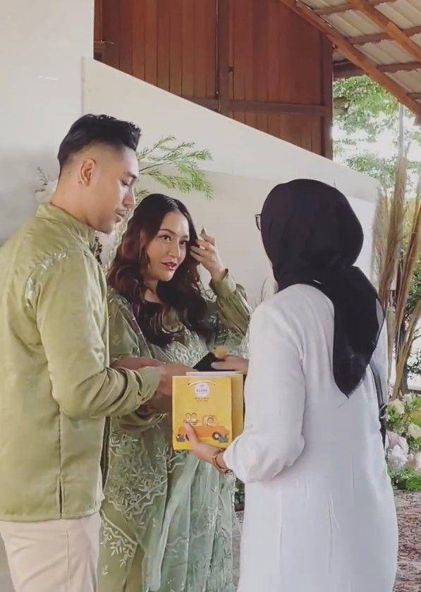 potret pengajian 4 bulan kehamilan kedua Siti Badriah (instagram.com/rezagladys)