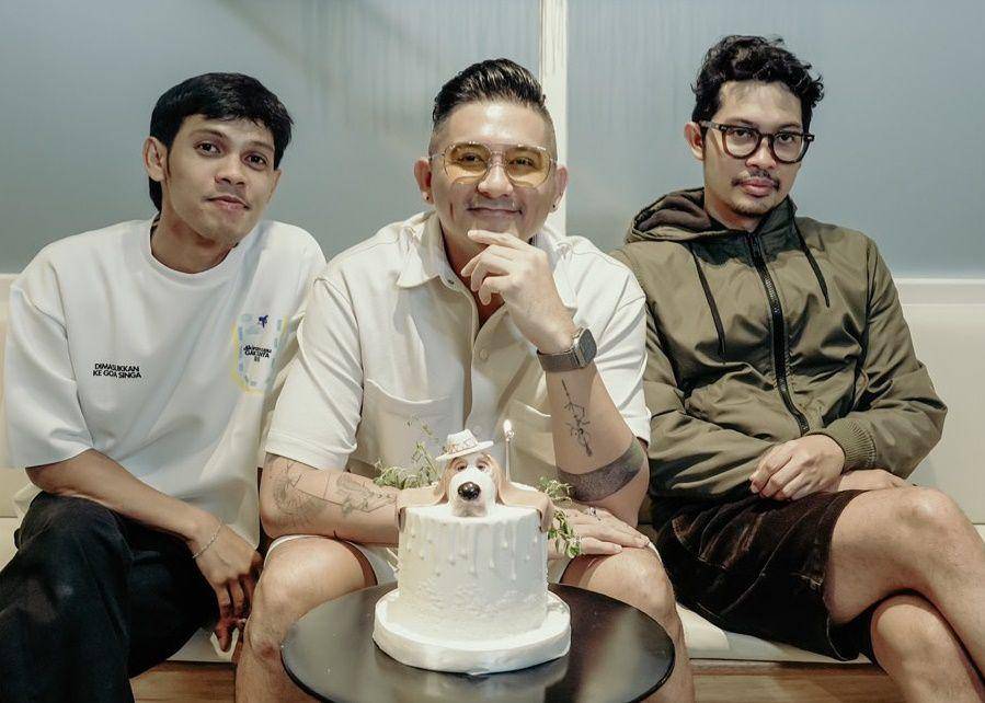 potret perayaan ulang tahun ke-40 Ryan Delon (instagram.com/tail_wagging)