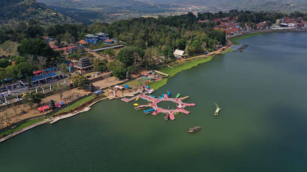 tempat wisata di Kab. Kuningan (dok.disparbud.jabarprov.go.id)