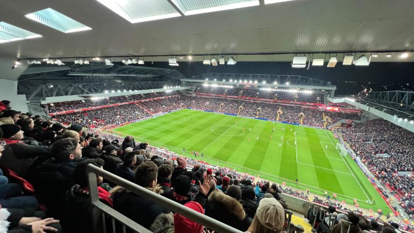 Ilustrasi suasana stadion Anfield milik Liverpool FC (unsplash.com/Jonny Gios)