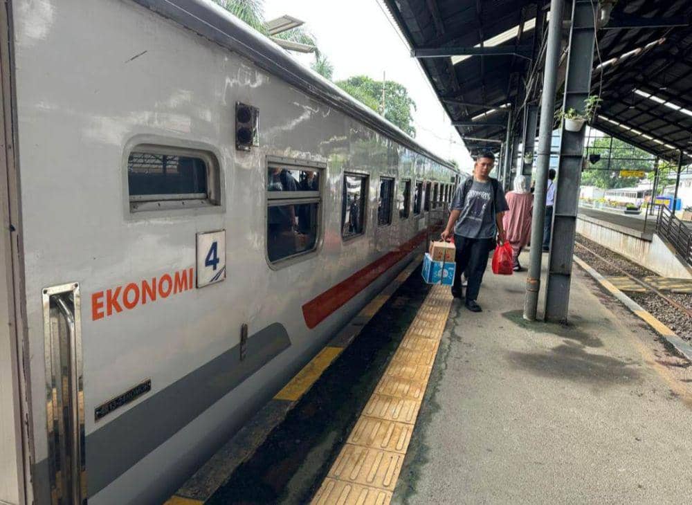 KAI Tanjungkarang Tambah 8.424 Tempat Duduk Angkutan Libur Nataru