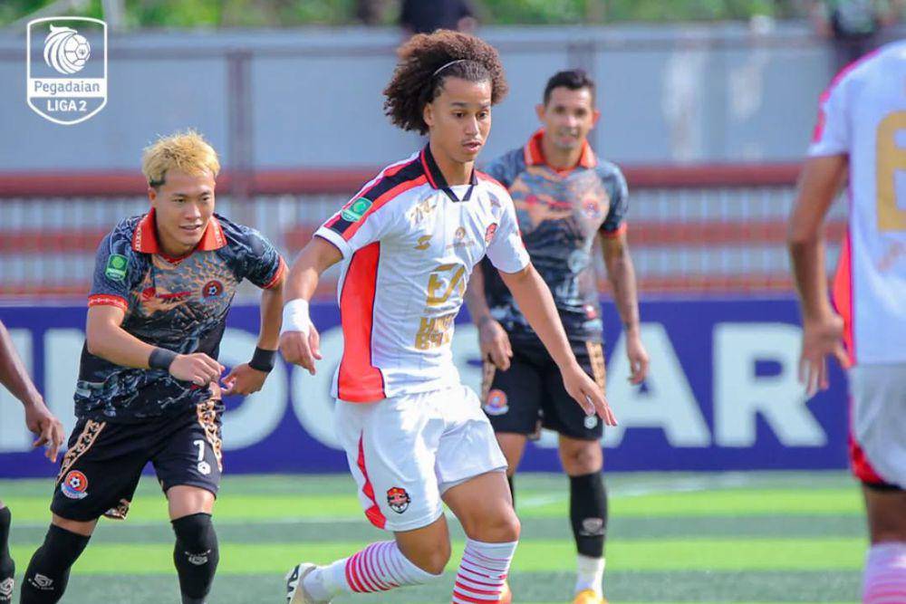 Persekat Tegal dalam laga melawan Persipa Pati pada pekan ke-15 Grup 2 Liga 2 Indonesia 2024/2025. (instagram.com/persekat.tegal)