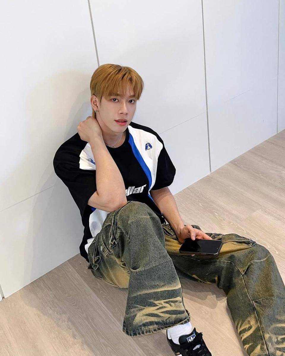 outfit sporty look ala Frank Thanatsaran (instagram.com/frank_thanatsaran)