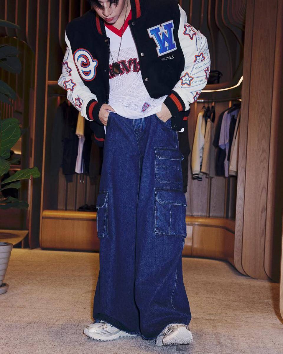 outfit sporty look ala Frank Thanatsaran (instagram.com/frank_thanatsaran)