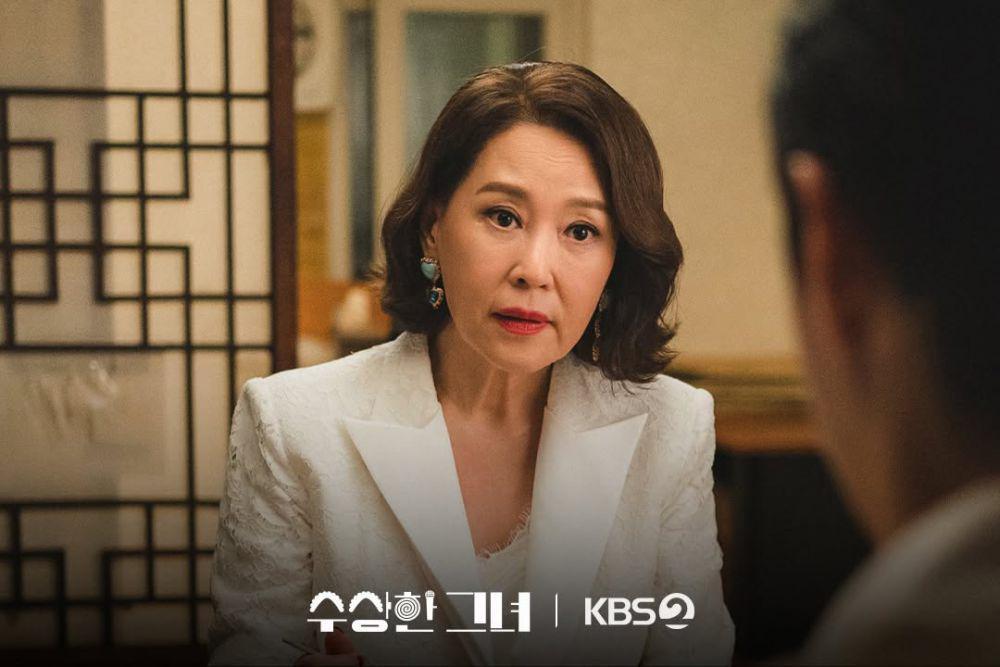 7 Realitas Kim Ae Shim Menurut Oh Mal Soon di Drakor Who is She