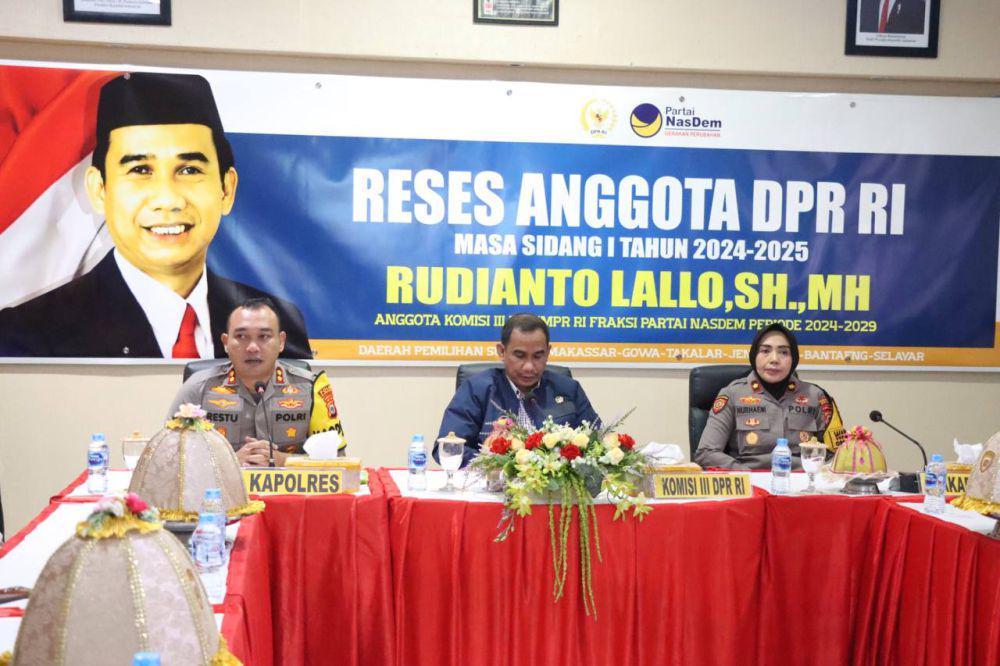 Komisi III DPR RI Reses di Polres Pelabuhan Makassar