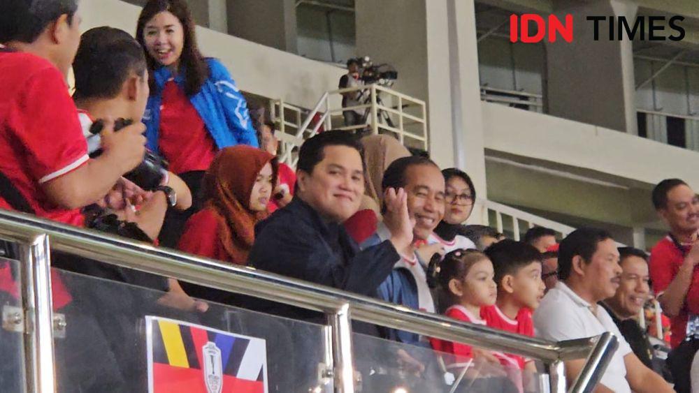 Jokowi Ajak Jan Ethes dan La Lembah Manah Nonton Timnas Indonesia di Stadion Manahan