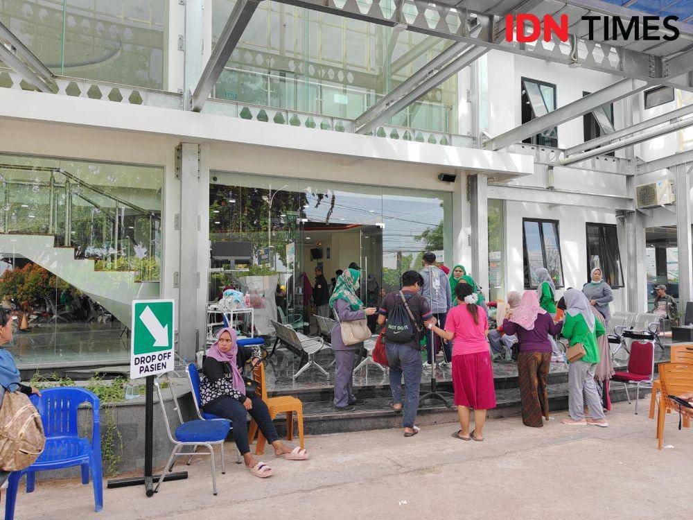 Kebakaran di RS Tiara Bekasi. (IDN Times/Imam Faishal)