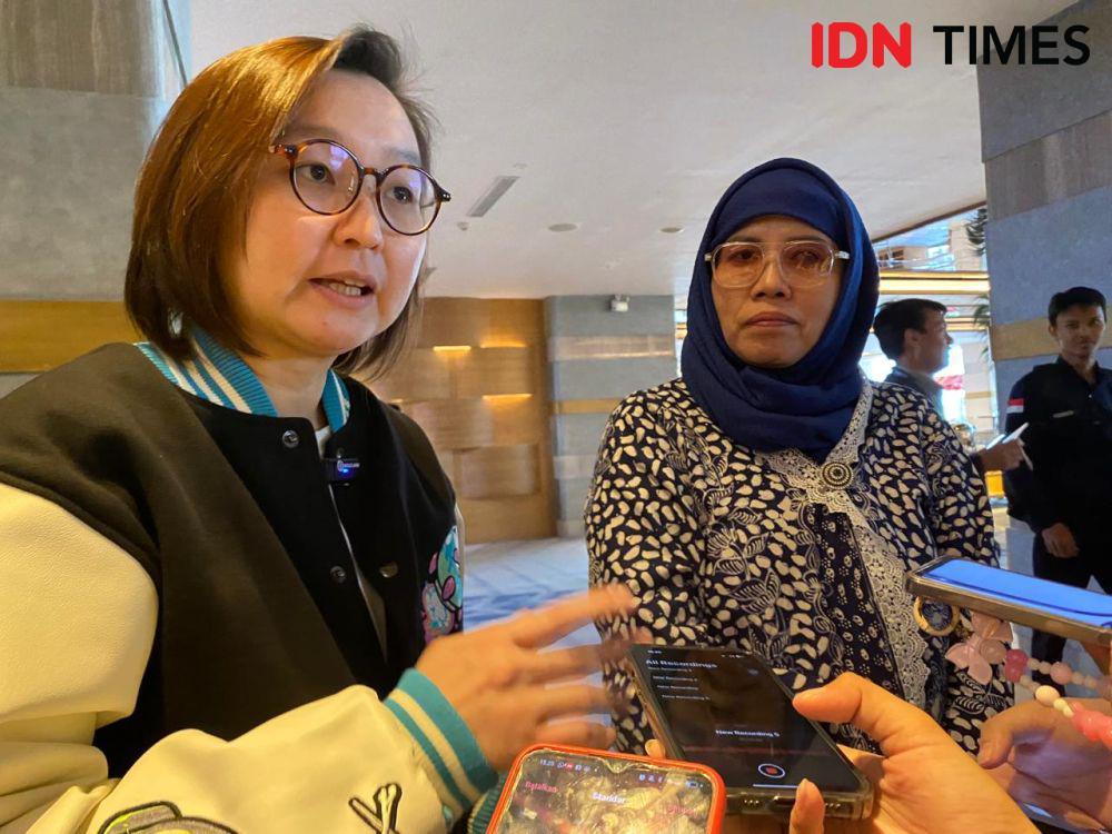 Wamenkraf, Irene Umar (kiri) dan Direktur Tata Kelola Ekonomi Digital Kemenkraf Yuana Rochma Astuti (kanan. (IDN Times/Khusnul Hasana)