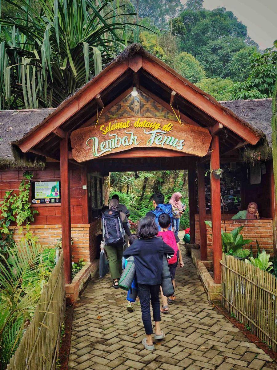 potret loket pembelian tiket wisata Lembah Tepus (dok.pribadi/Intan Deviana)