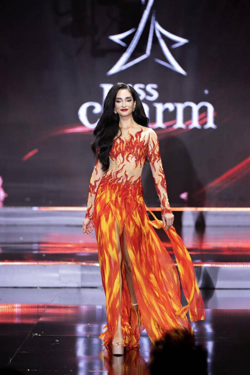 Potret Finalis di Preliminary Gaun Malam Miss Charm 2024 (Hùng Vũ Team for Facebook.com/Miss Charm)