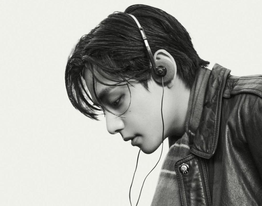 7 Rekomendasi Lagu V BTS untuk Hangatkan Suasana Natal