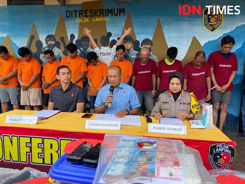 Konferensi pers penangkapan 13 preman di Jalinsum Lampung Utara oleh Polda Lampung. (IDN Times/Tama Yudha Wiguna).