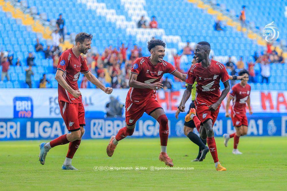 PSM Makassar akan menjamu Barito Putera pada pertandingan pekan ke-16 Liga 1, di Stadion Batakan, Kota Balikpapan, Minggu (21/12/2024). Di atas kertas tim berjuluk Juku Eja ini lebih diunggulkan keluar sebagai pemenang. (Dok. PT LIB)