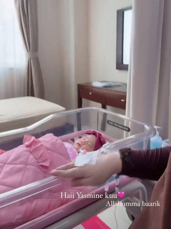 dr.Shindy melahirkan anak kedua ( Instagram.com/dr.shindyputri_)
