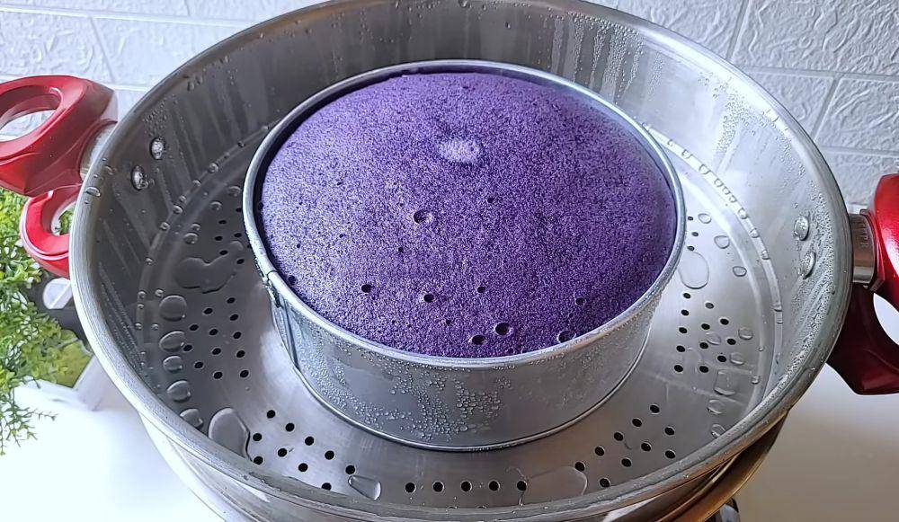 ilustrasi mengukus cake talas puding karamel (YouTube.com/PAP COOK)