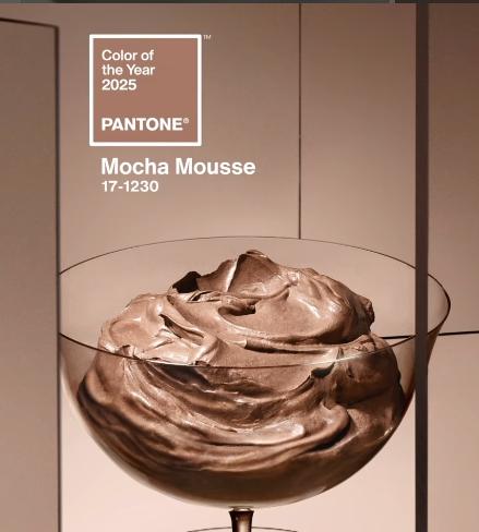 Prediksi Tren Warna 2025 versi Pantone, Mocha Mousse!