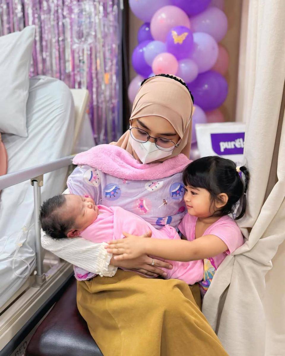 potret Ria Ricis dan Moana (instagram.com/riaricis1795)