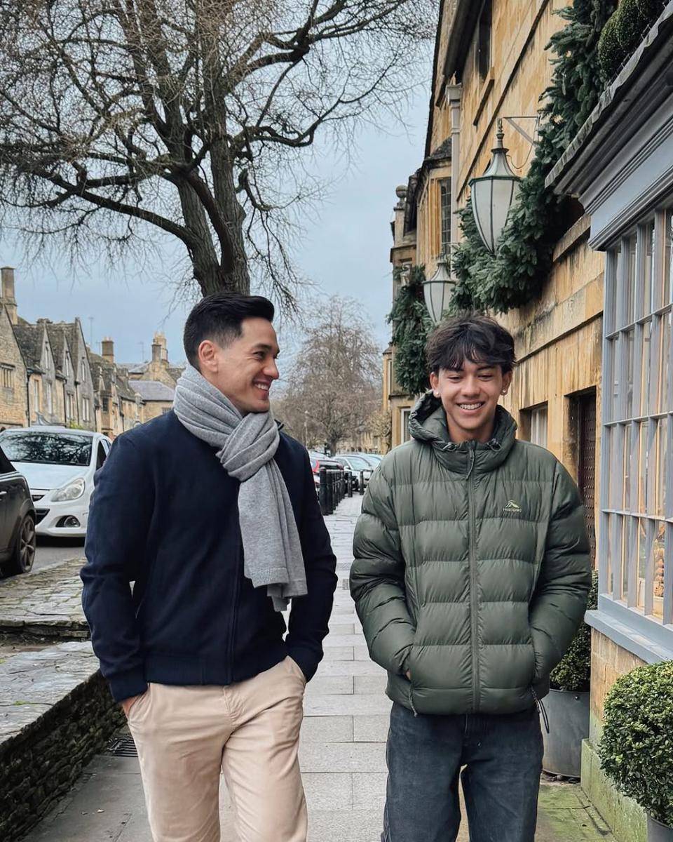 potret Andrew White dan sang putra (instagram.com/andrew.white._)