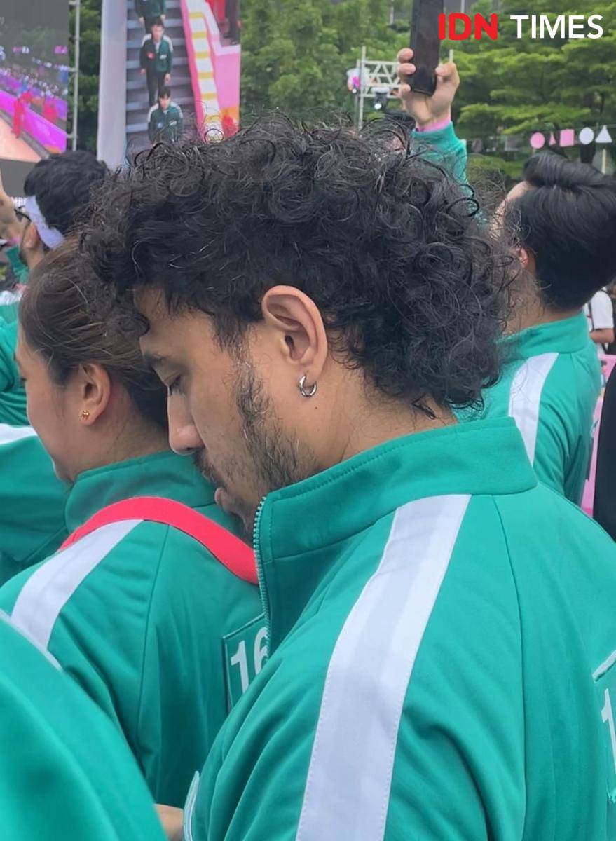 Randy Danistha ikutan Squid Game: Red Light Green Light Challenge di GBK (IDN Times/Erfah Nanda)