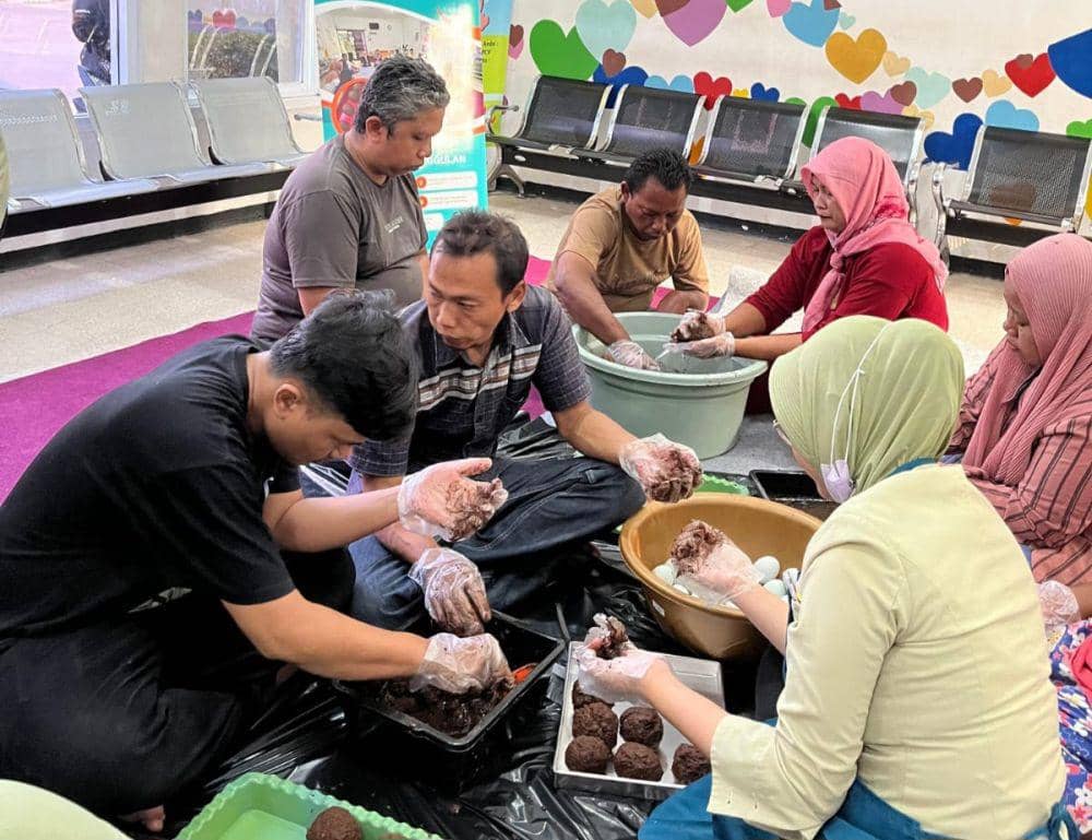 Mahasiswa Unusa Latih ODGJ Bikin Kuliner