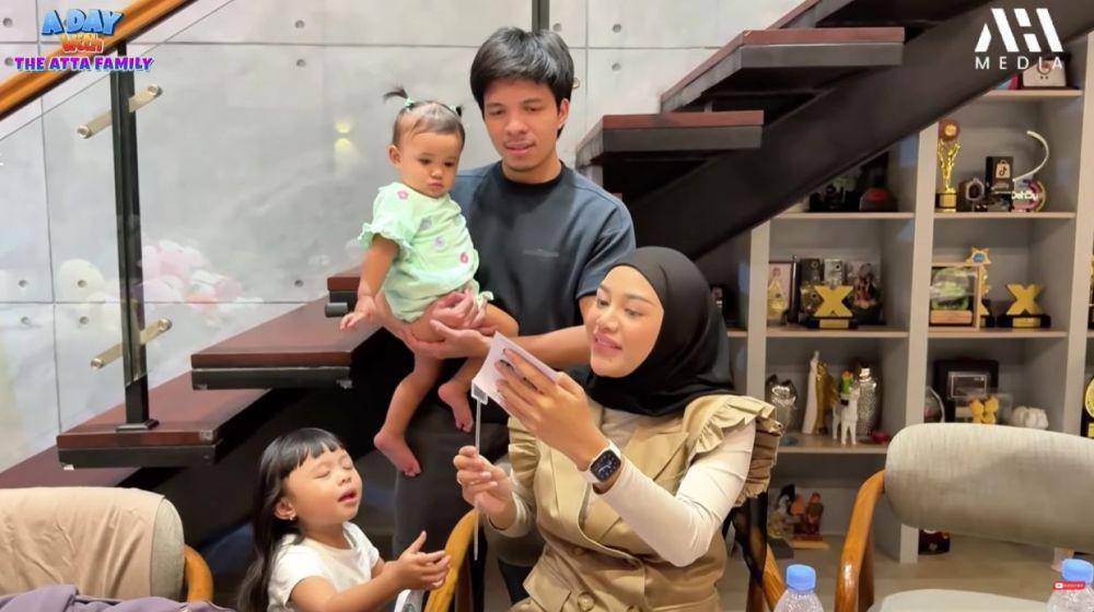 kejutan hari ibu untuk Aurel (YouTube.com/AH 2 - AHHA MEDIA)