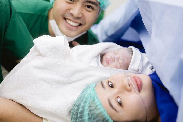 7 Momen Gritte Agatha Melahirkan Anak Pertama, Namanya Unik