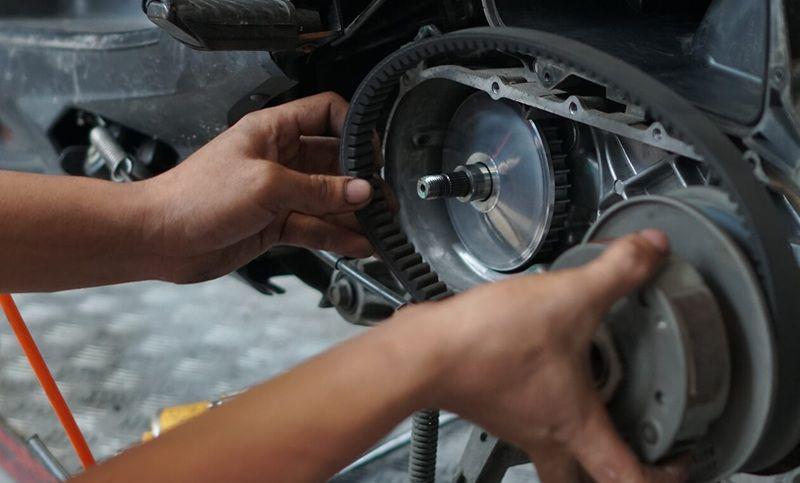 Ganti V-Belt Motor Matic Berapa KM? Begini Penjelasannya