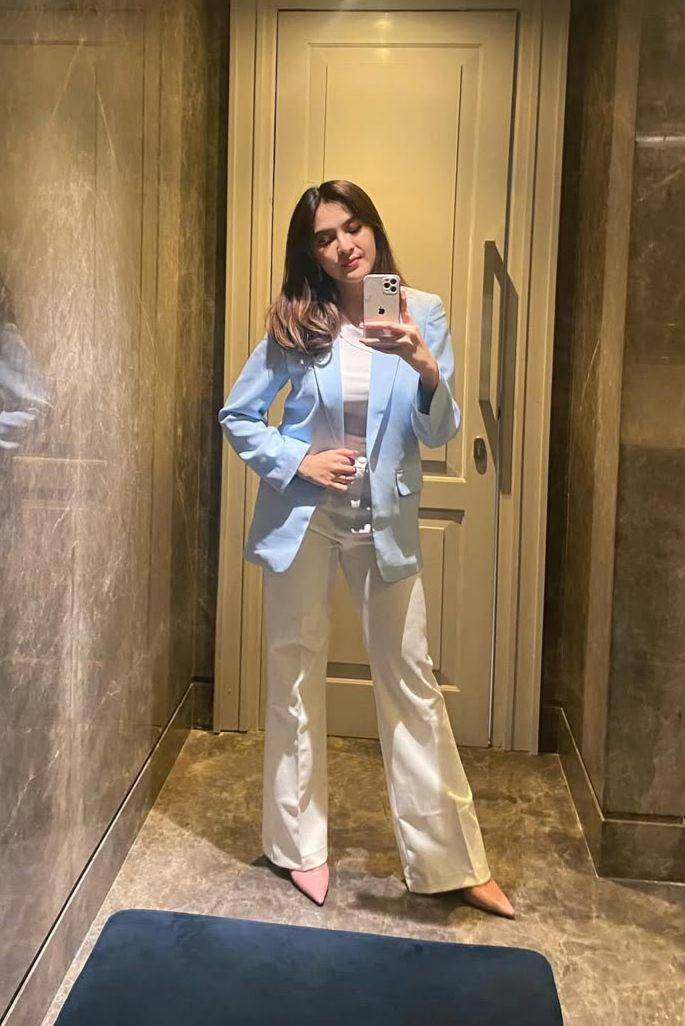 Anelies Praramadhani (instagram.com/anelies.praramadhani)
