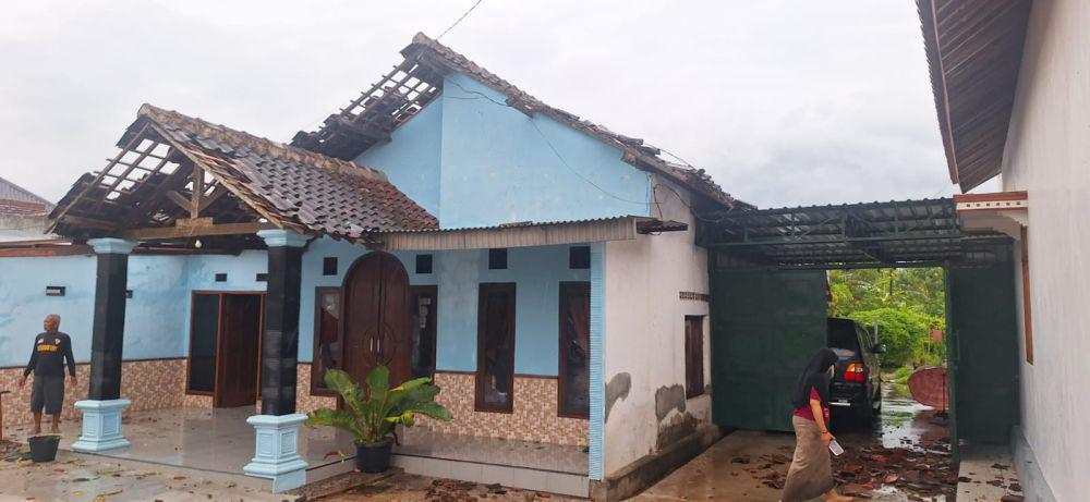 Cuaca Ekstrem Terjang Magetan, 25 Rumah Rusak Disapu Angin