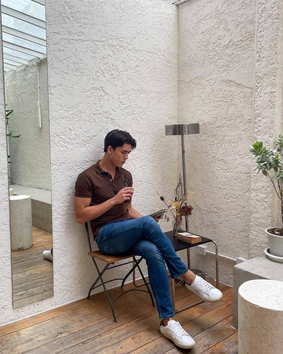outfit minimalis ala Joss Wayar (Instagram.com/josswayar)