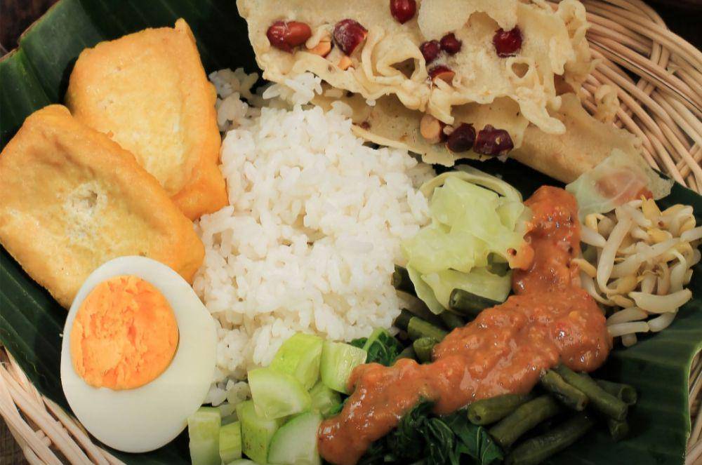 Sego Pecel Mbak Lastri (instagram.com/sgpc.mbaklastri)