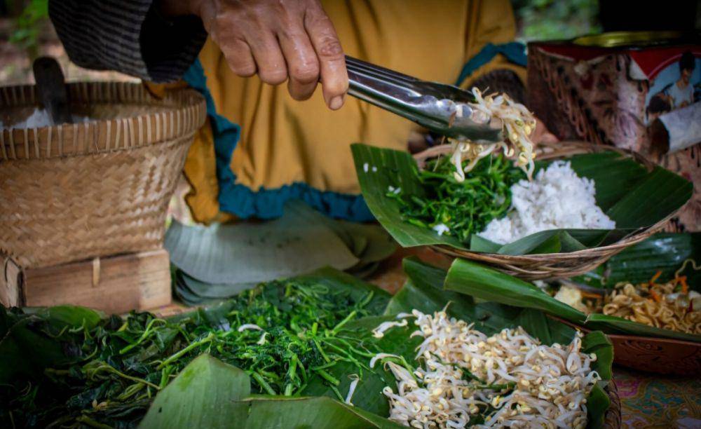 ilustrasi pecel (commons.wikimedia.org/Malikpb)