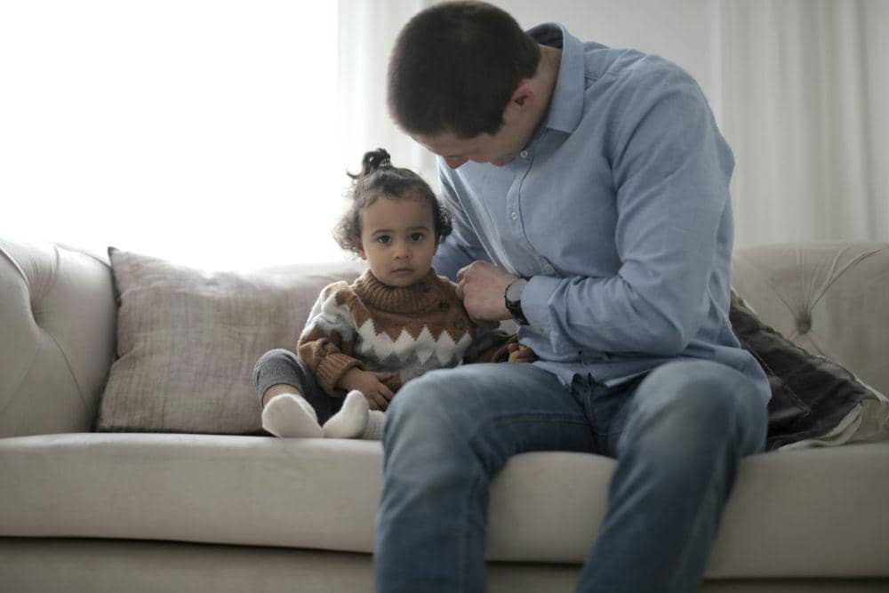 5 Teknik Distraksi Mengatasi Tantrum Anak