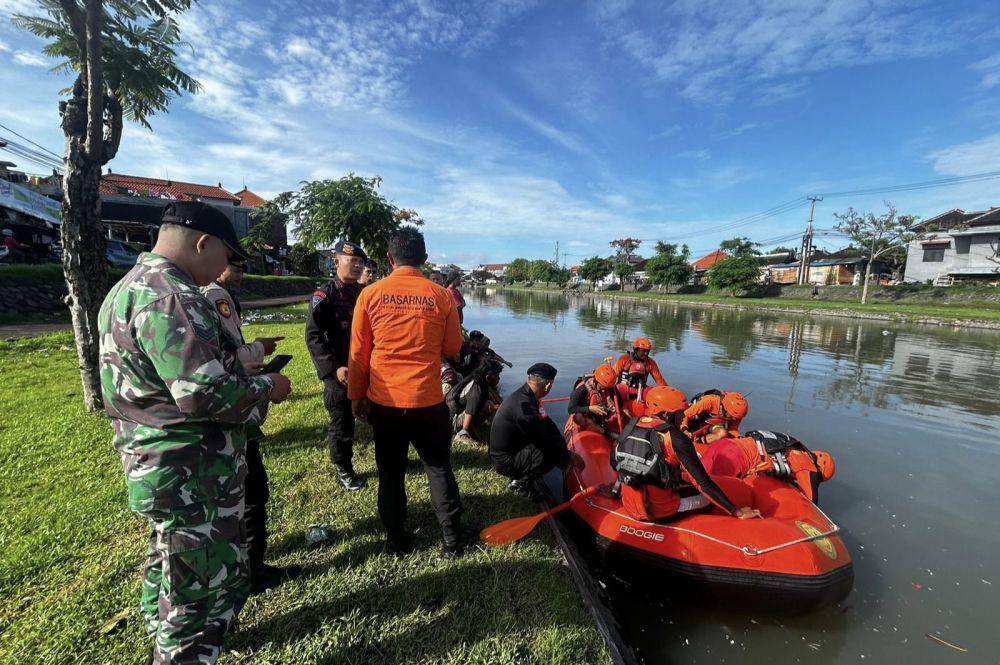 Operasi SAR di sungai Taman Pancing (Dok.IDN Times/Basarnas Bali)