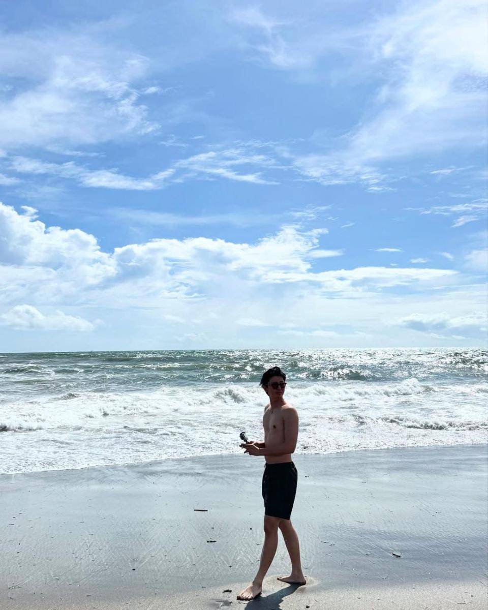 potret Lee Ji Hoon liburan Bali (instagram.com/88leejihoon)