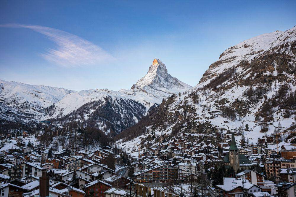 Zermatt, Swiss (unsplash.com/Andrew Masters)