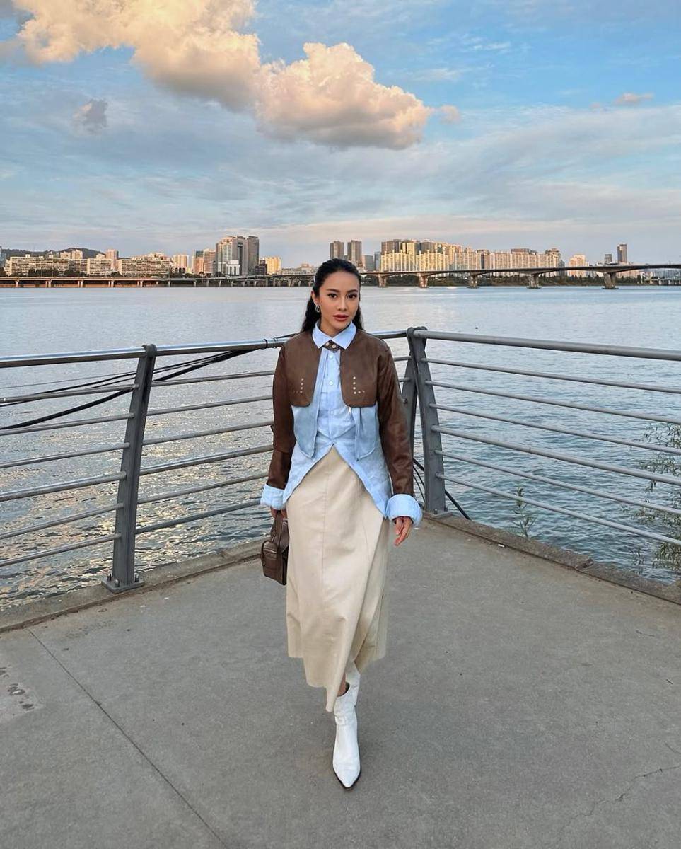 gaya OOTD liburan ke luar negeri ala Merdianti Octavia (instagram.com/merdioctav)