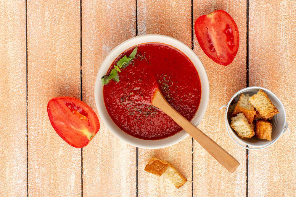 Bingung antara Pure Tomat dan Pasta Tomat? Yuk, Kenali Perbedaannya
