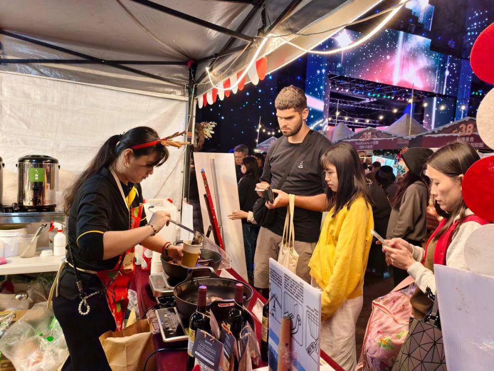 ppotret German Christmas Market di Christmasland New Taipei City (x.com/NewTaipeiGov)