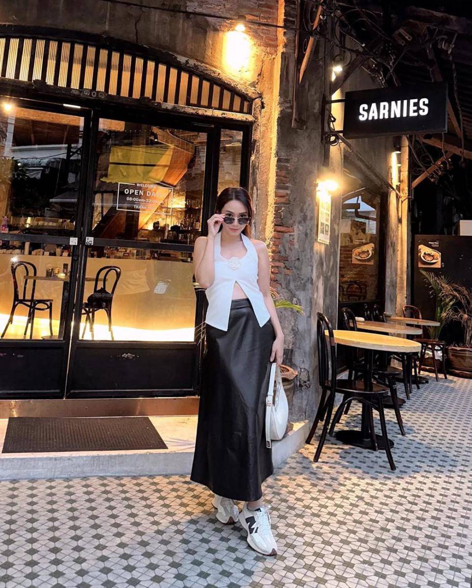 gaya OOTD liburan ke luar negeri ala Merdianti Octavia (instagram.com/merdioctav)