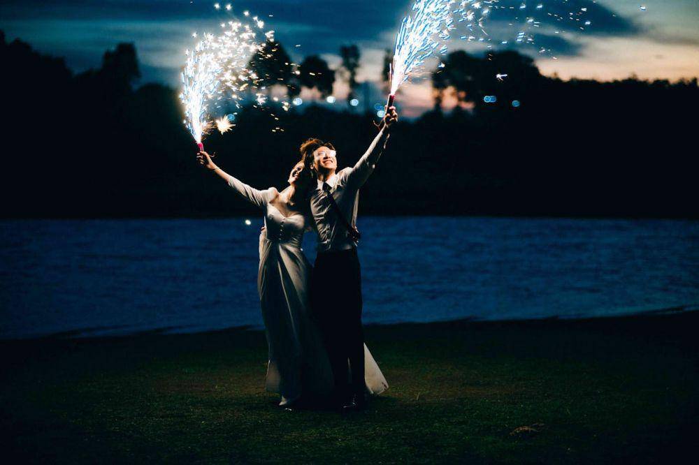ilustrasi merayakan tahun baru (unsplash.com/ Tri M. Nguyen)