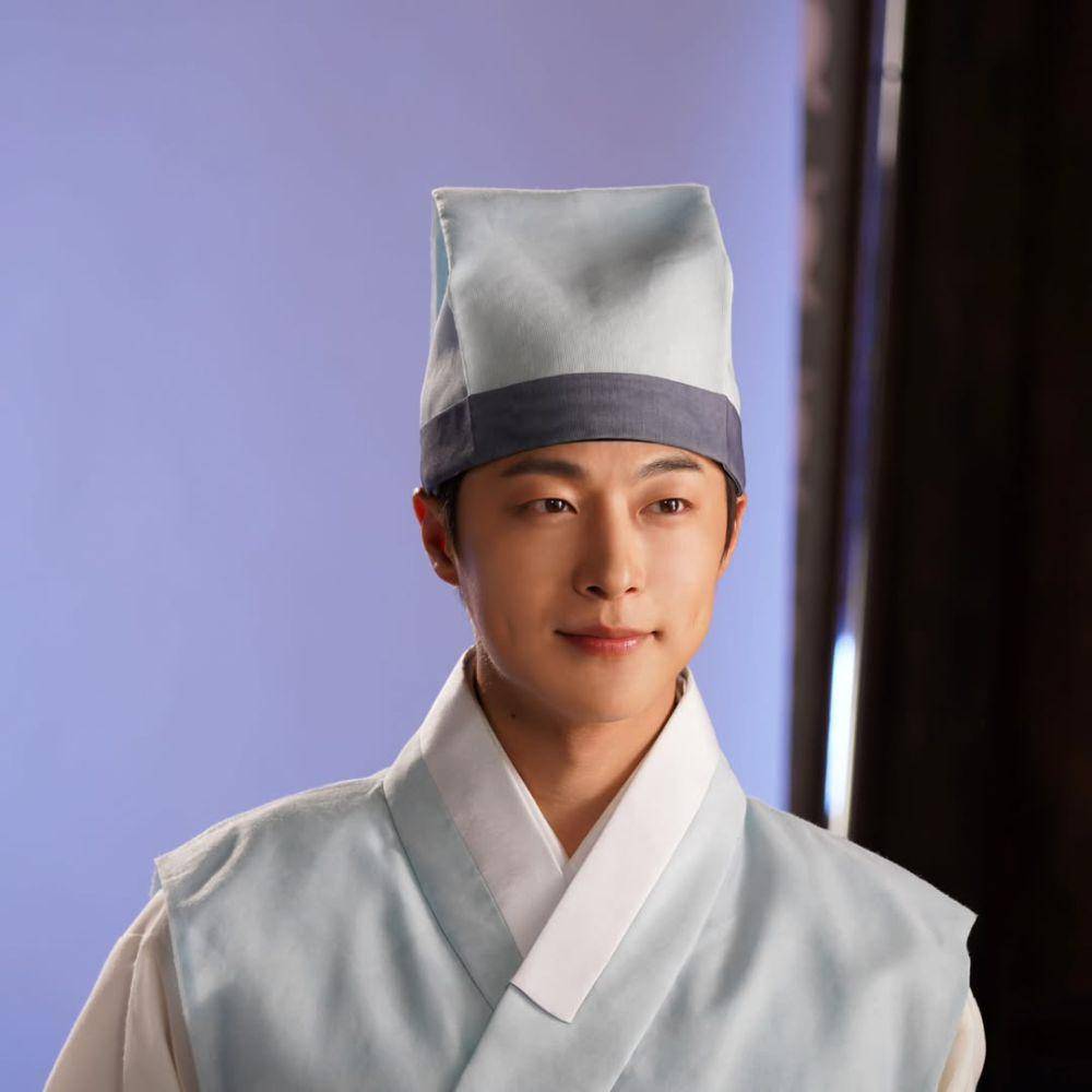Bae In Hyuk (instagram.com/yy_ent)