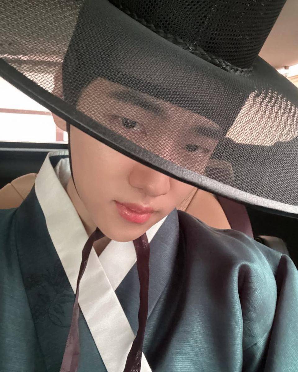 Park Jae Chan (instagram.com/jaechan_dkz)
