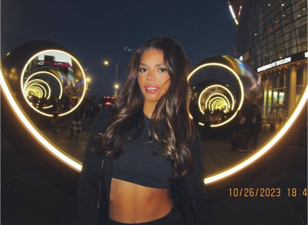 Alma Cooper (instagram.com/alma.cooper)