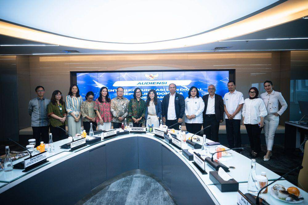 Grab Indonesia dan OVO menegaskan komitmennya mendukung arahan Menteri Komunikasi dan Digital RI, Meutya Hafid, untuk menyukseskan program Makan Bergizi Gratis (dok. Komdigi)